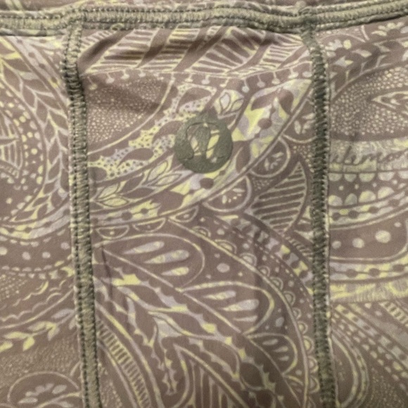 Long sleeve Lululemon shirt - Picture 3 of 3